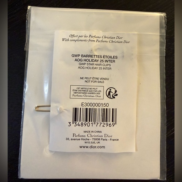 Dior 2025 Holiday Star Hair Barrettes in Gold and Silver - Picture 3 of 5